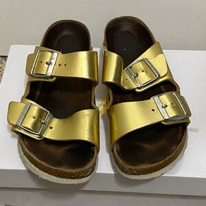 Birkenstock Arizona Size 38 Women’s Gold  Sandals